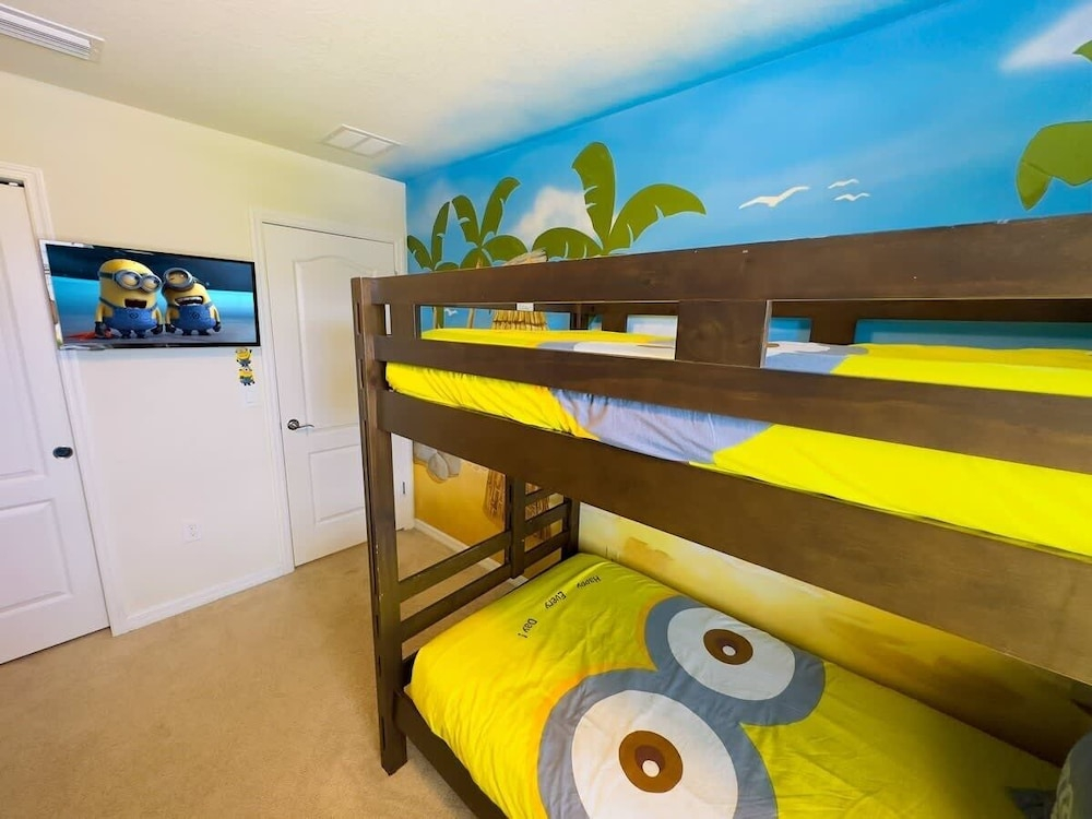 Villa Near Disney Themed Luxury 5bd With Pool 5 Bedroom Home