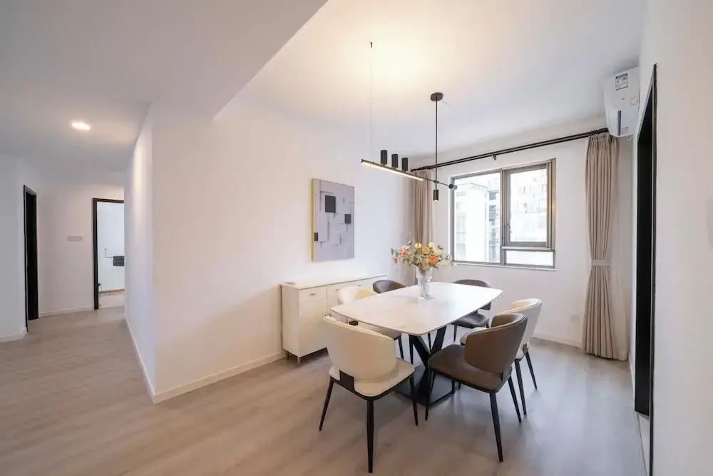 Tyms Spacious 3BR 2BA APT  Laishi Di