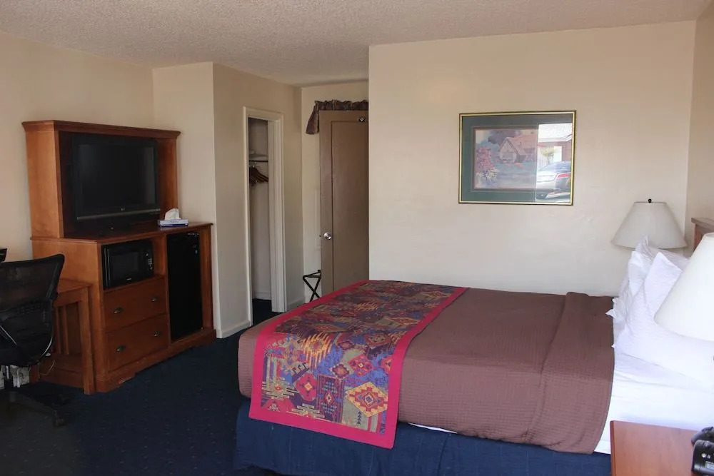 Dixie Palm Motel