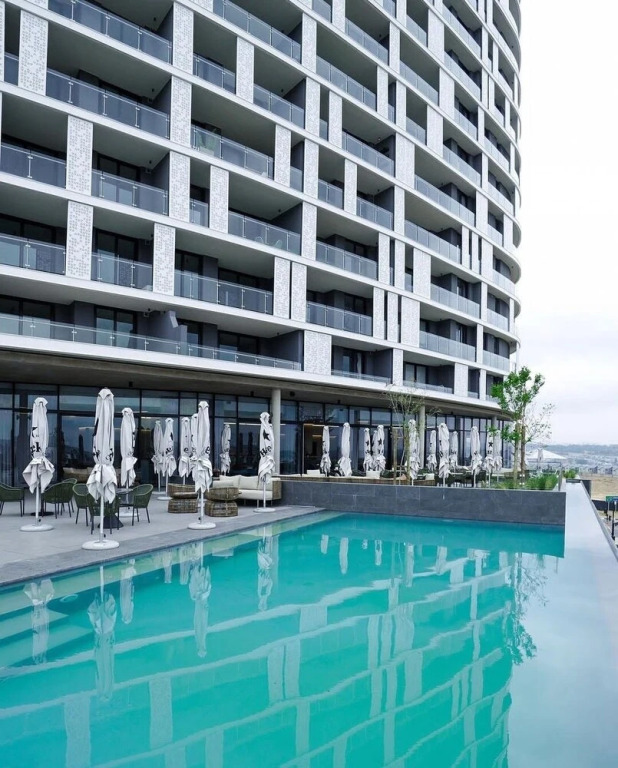Executive Apartment at Ellipse Waterfall