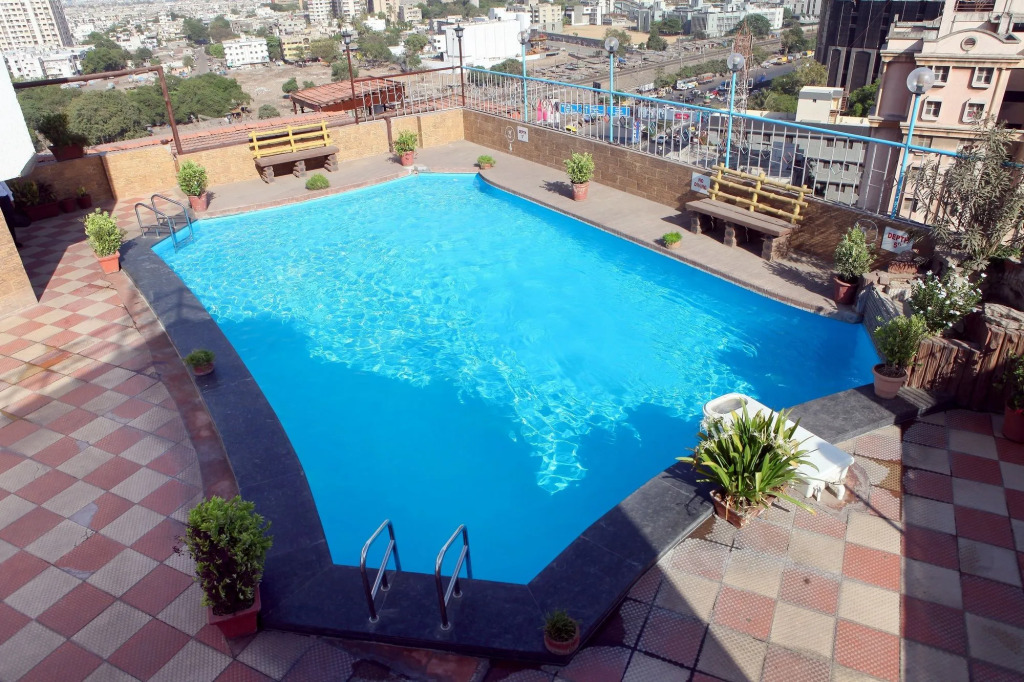 Lords Plaza, Surat