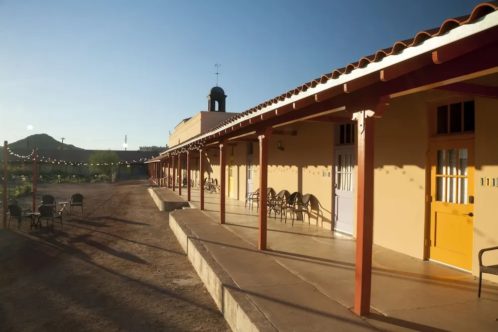 Sonoran Desert Inn & Conference Center