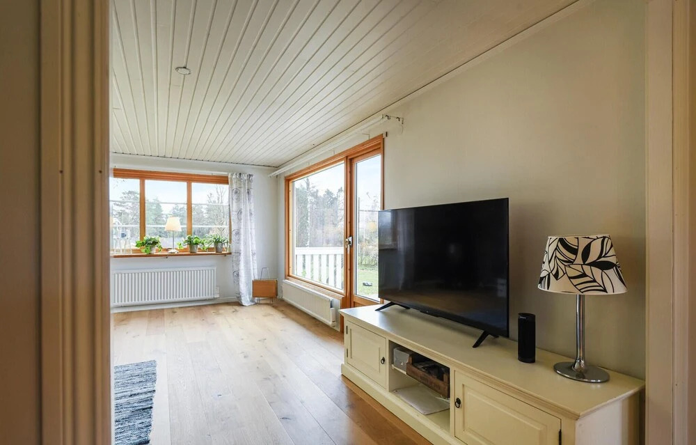2 Bedroom Awesome Home In Brastad