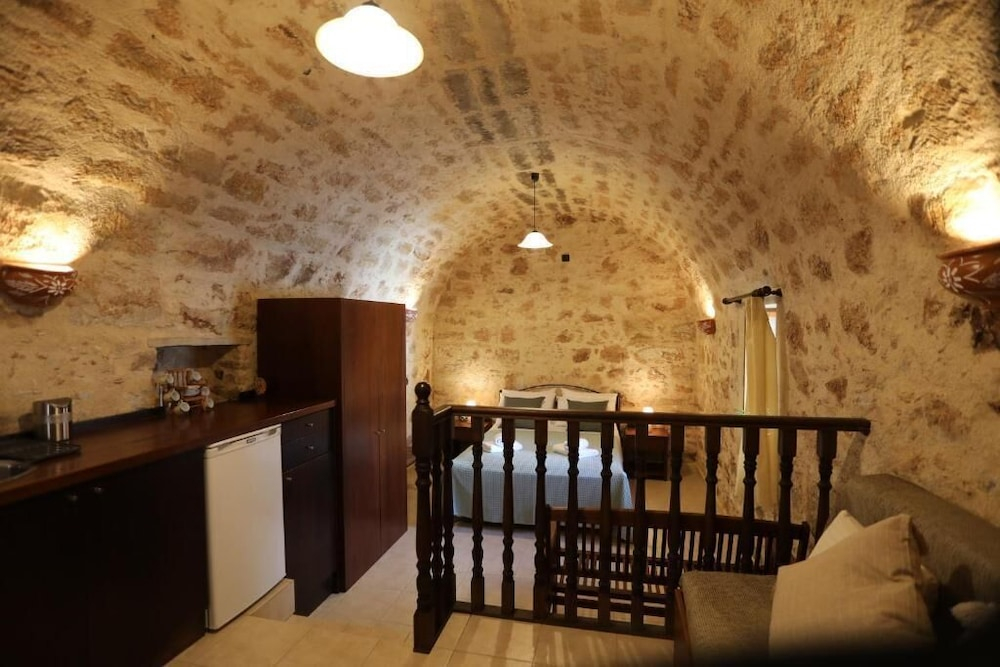 Tholos by Praxithea Stone House & Pool