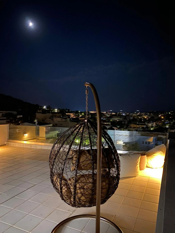 Villasonboard 3 Bed Penthouse Veranda Beach view jacuzzi Vouliagmeni Riviera