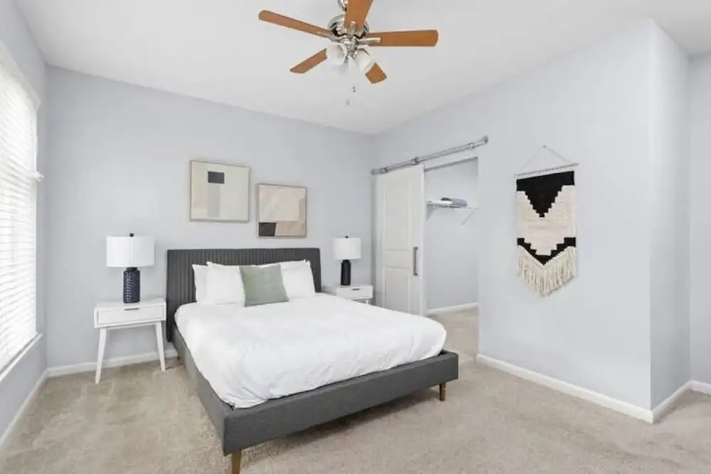 CozySuites TWO Stylish Apts Monument Cir