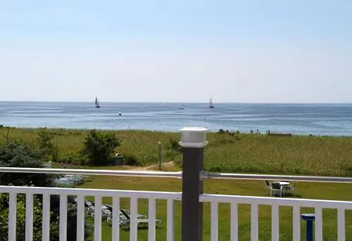 The Seaside Inn