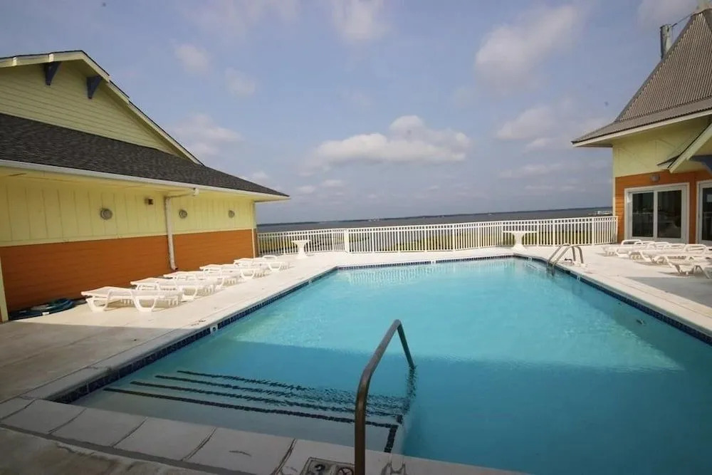 402 Playa Flamingo - 2 Br Condo