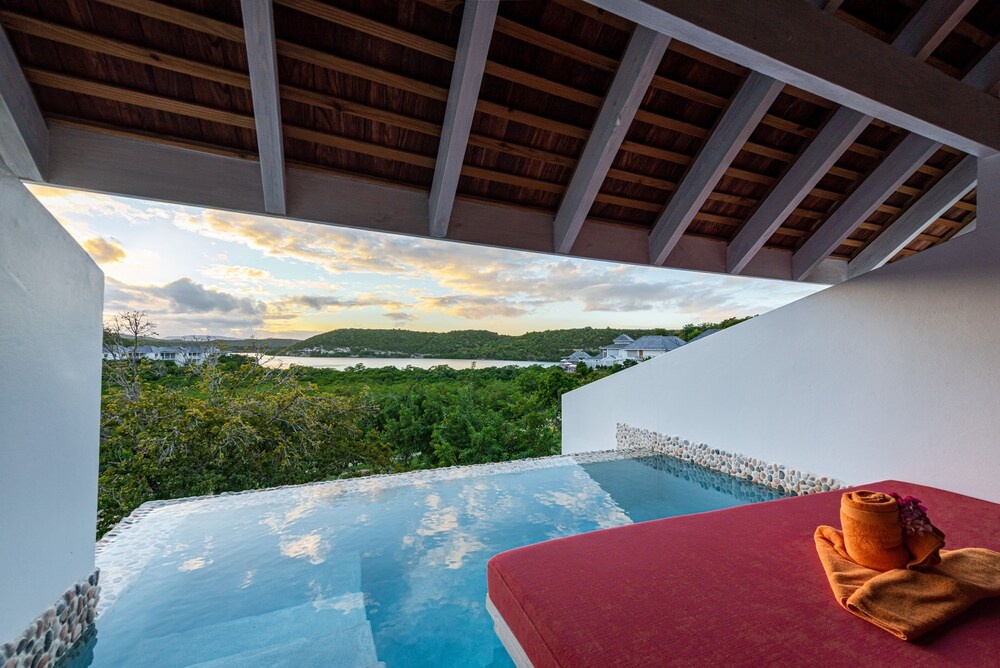 Escape at Nonsuch Bay Antigua