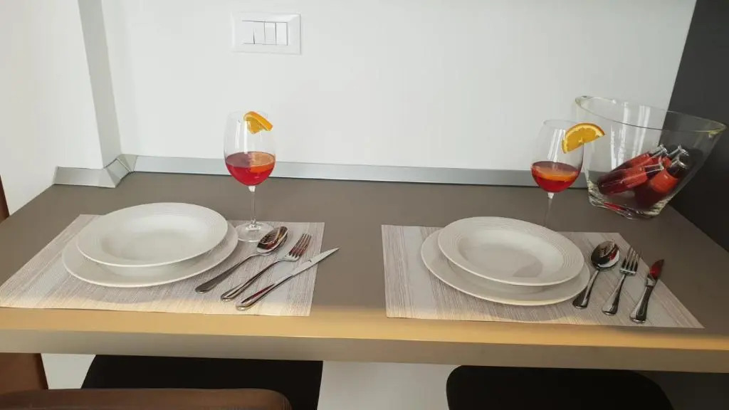 Snc1018 Modern Boutique Apartment