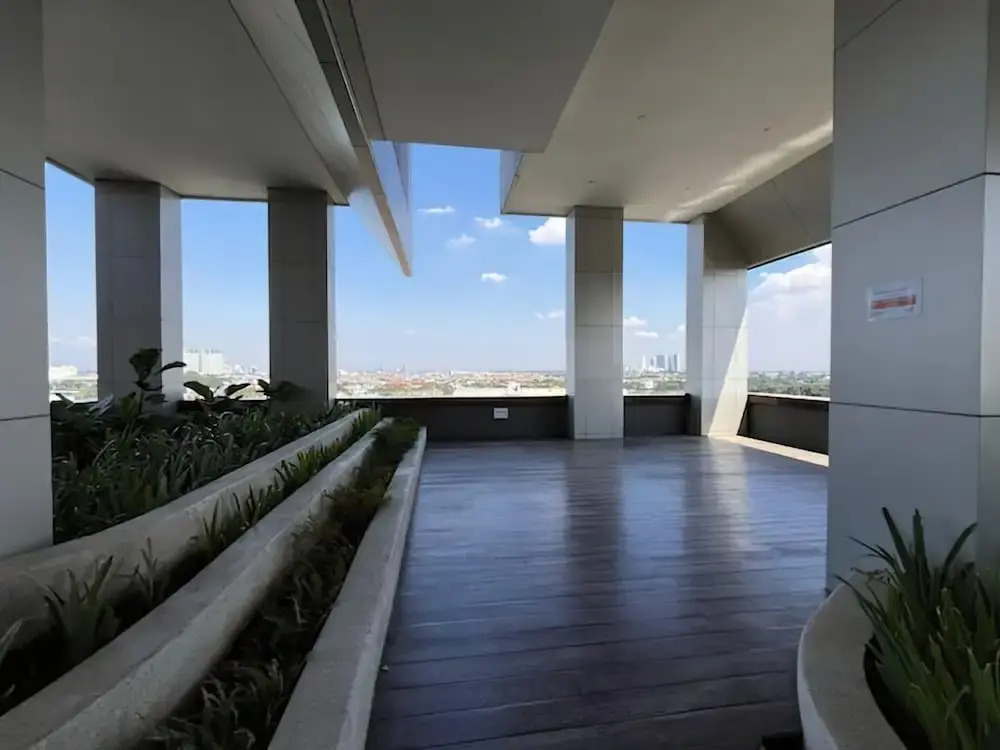 Premium Collins Boulevard Near Airport