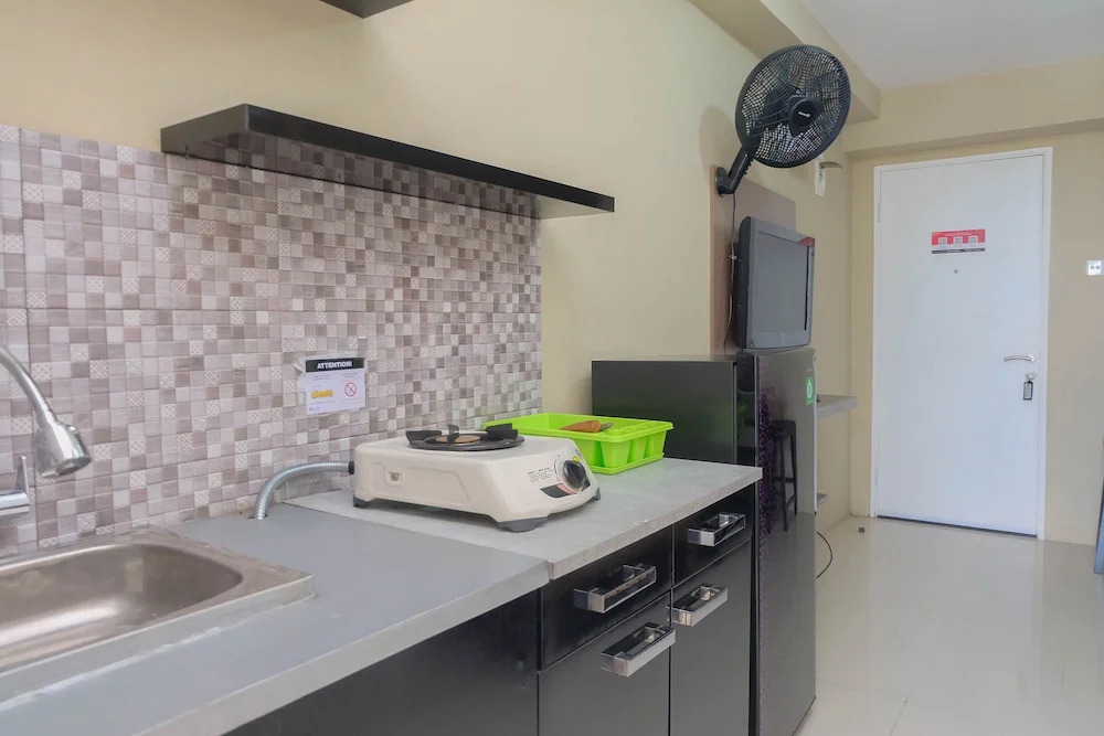 Strategic 1Br At Bassura City Apartment