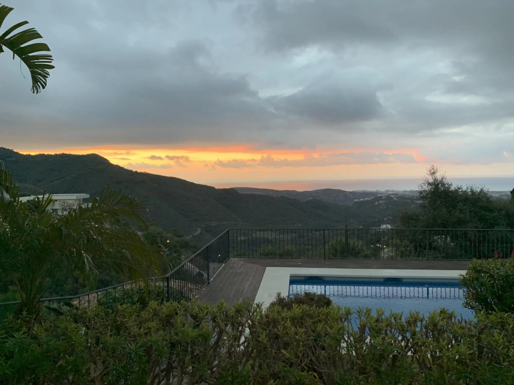 Villa Valentine - Luxury Private Mountain Oasis