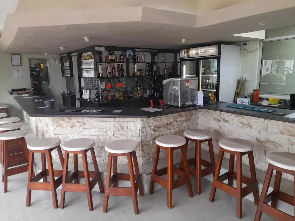 3 bedroom Apartment with 1 Bathroom, Hermanu Beach Club 143