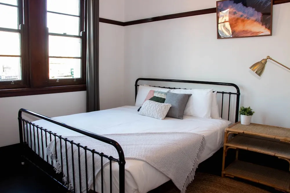 Charing Cross Hotel