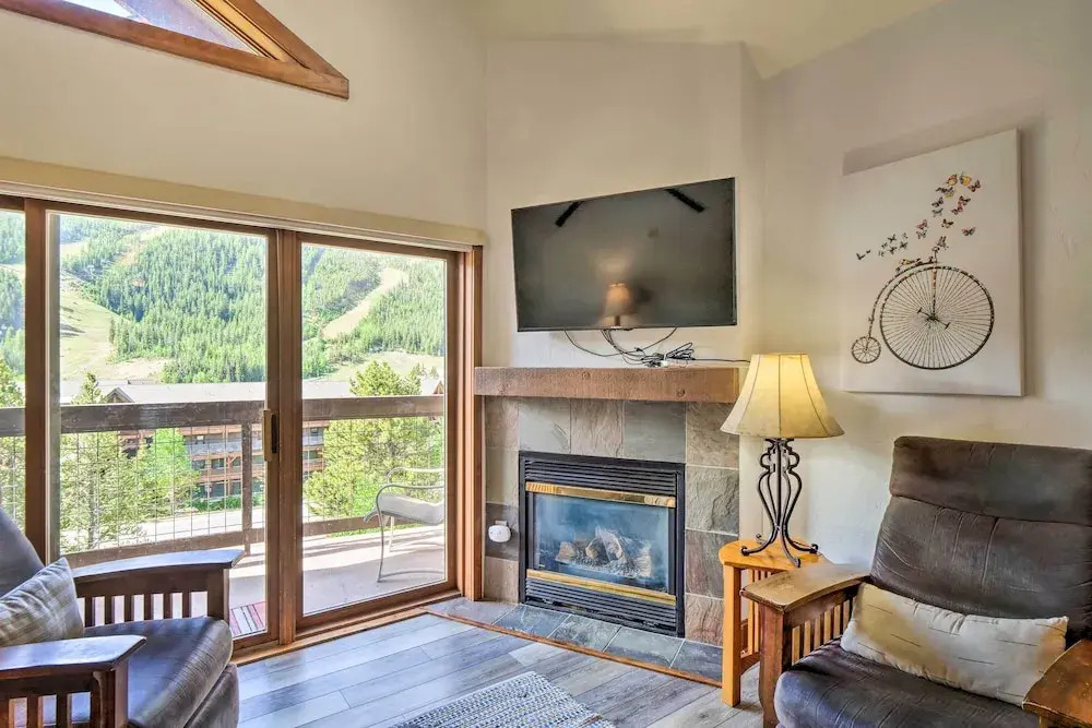 < 1 Mi to Slopes: Mtn-view Keystone Condo