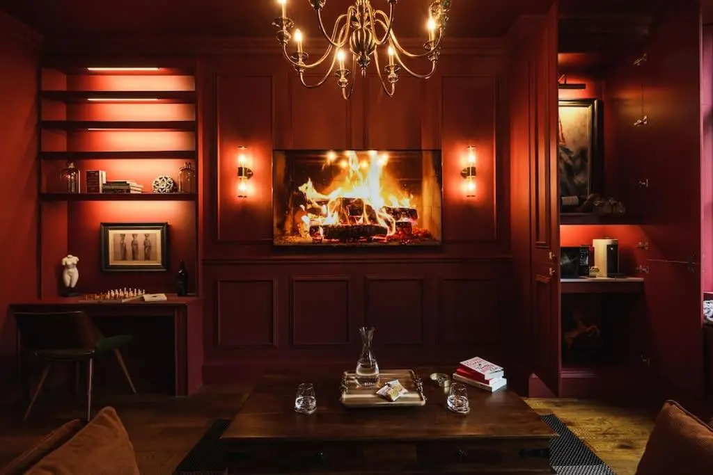 Huntly House - a Residence Like No Other