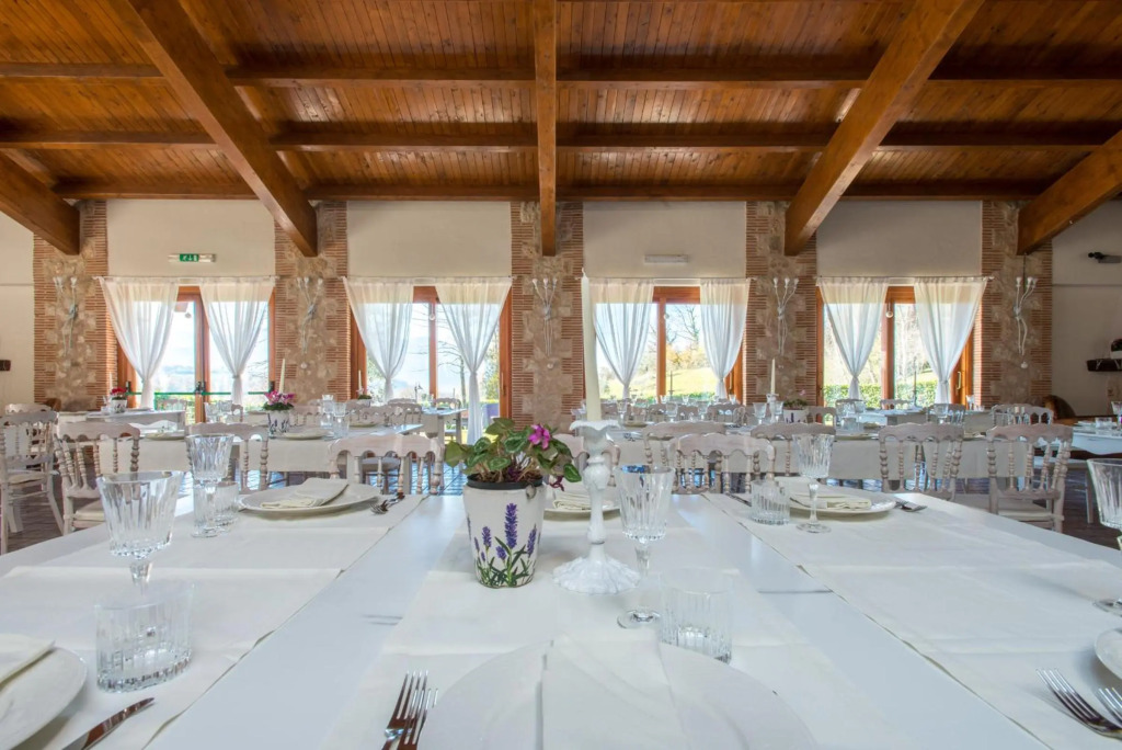 Valle Dell'Aquila Country House