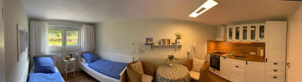 Sonnige Souterrain-Ferienwohnung