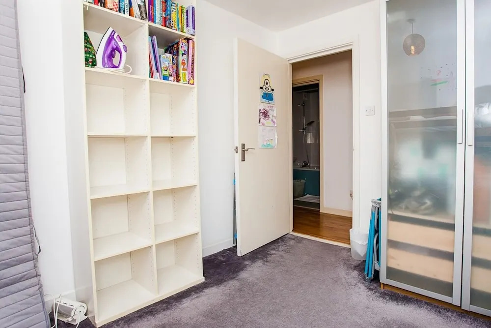 Charming Peaceful 2 Bed with Parking and Garden