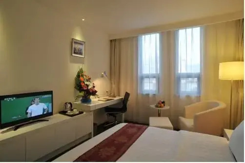 Shanghai Brielly Hotel