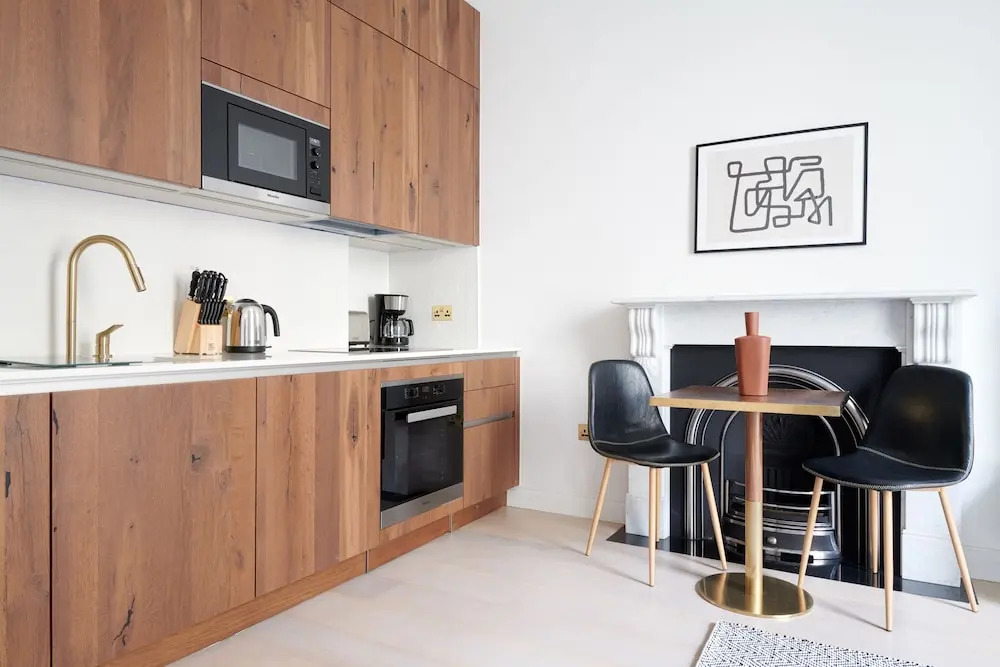 Sonder Kensington Town House