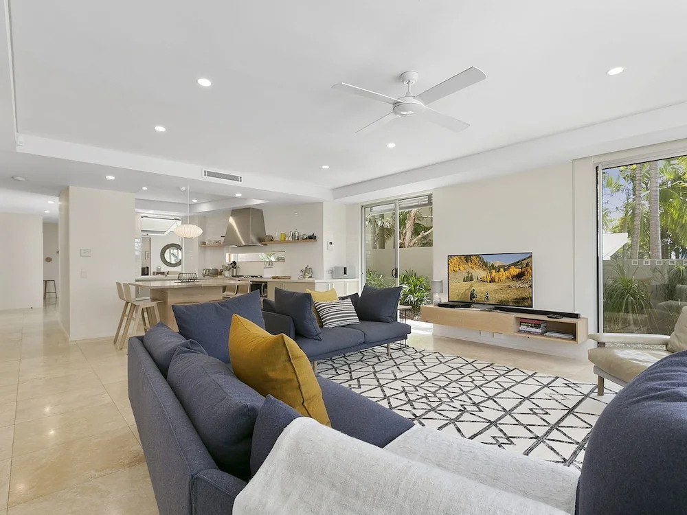 First Class Luxurious Apartment On Noosa River Unit 1 Wai Cocos 215 Gympie Terrace