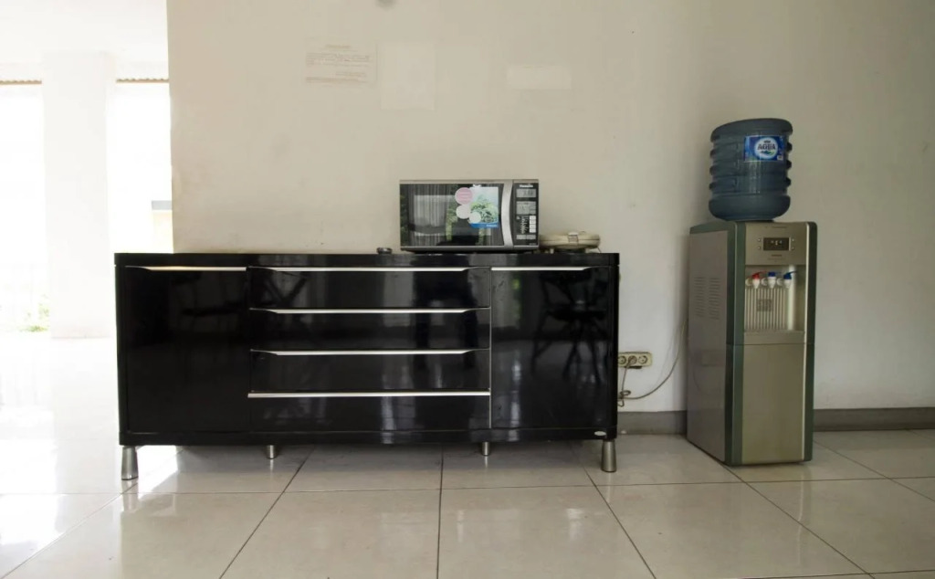 RedDoorz Plus near Lippo Karawaci