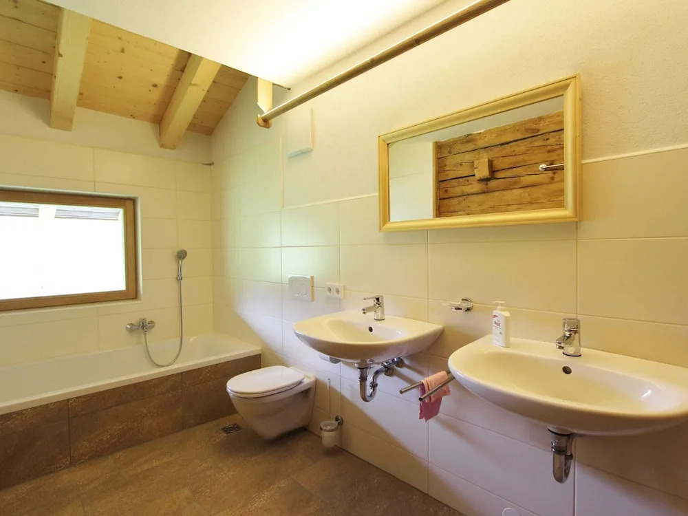 Cozy Chalet in Sankt Johann in Tirol near Ski Area