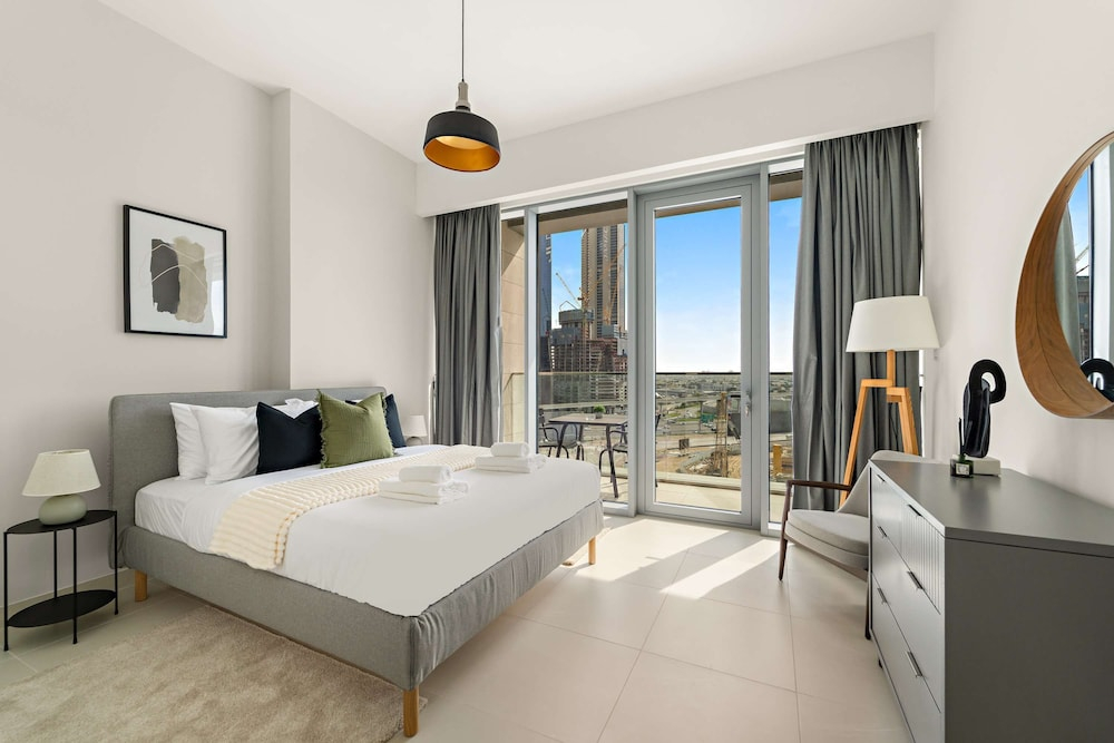 Silkhaus Elite 3BR Near Dubai Watercanal in Al Wasl