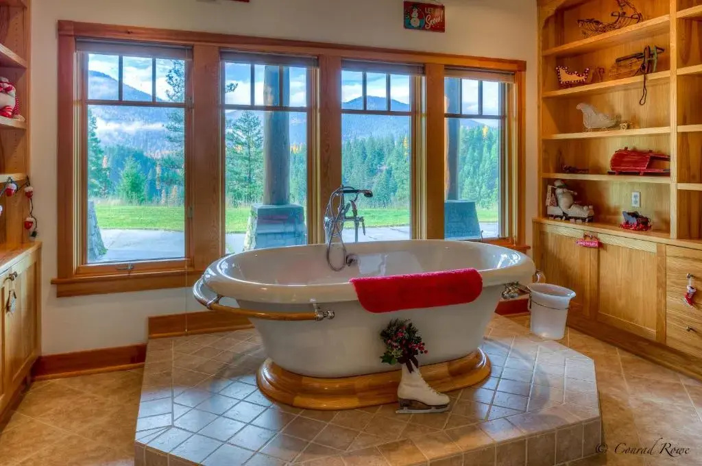 The Lodge at Trout Creek Bed and Breakfast