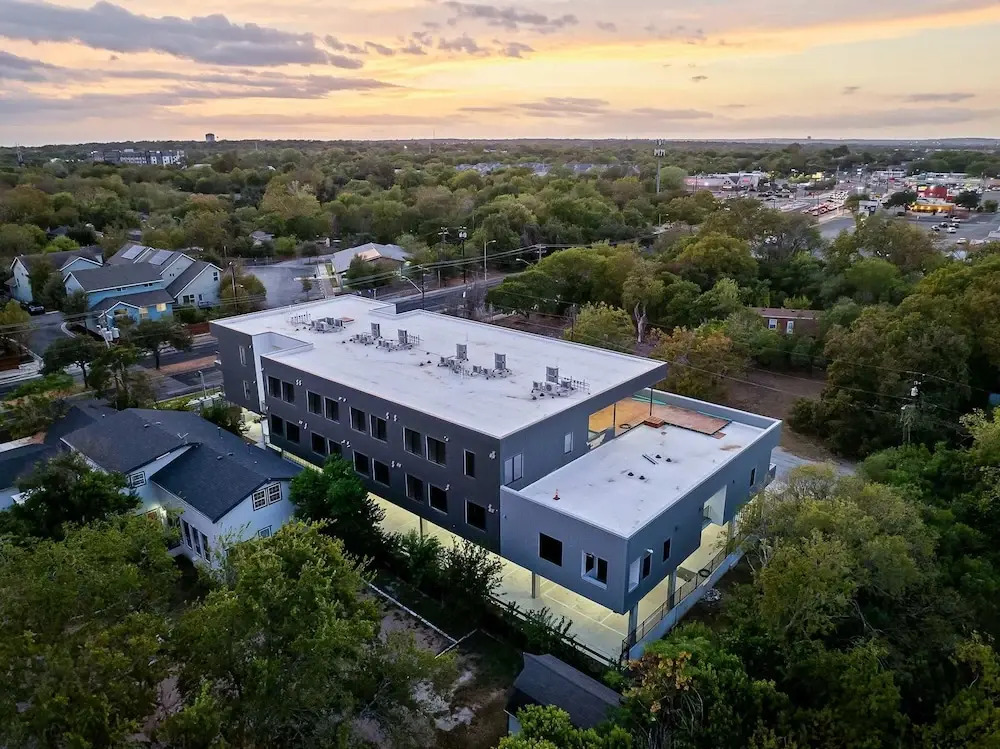 Upstay Brand New Contemporary Apartment near SoCo