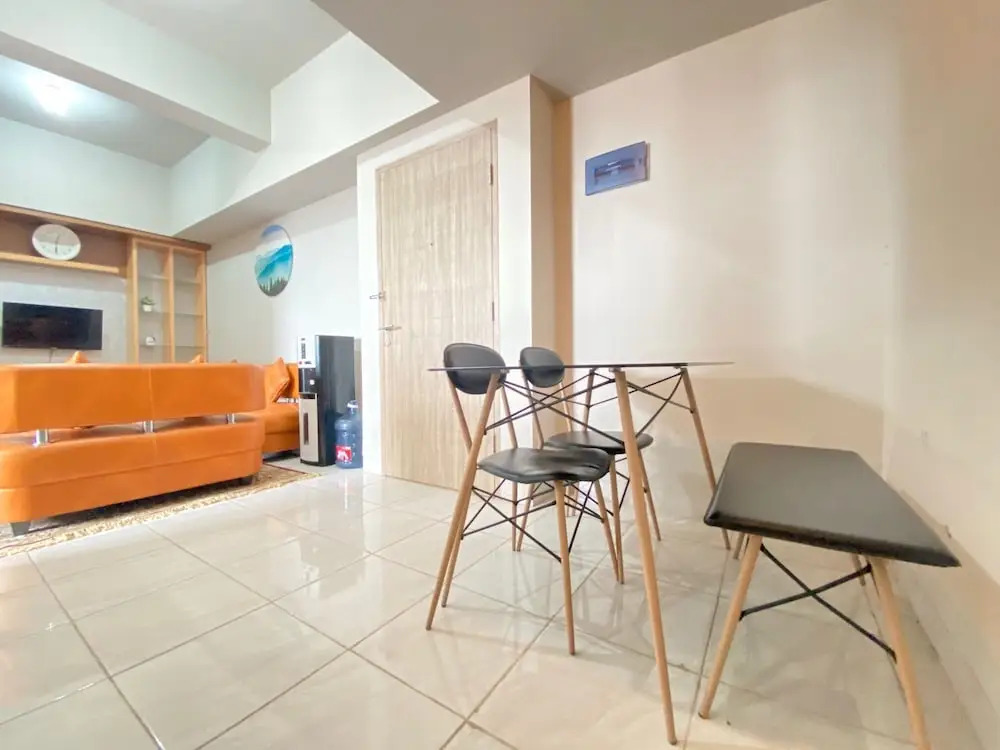 Comfy 2BR Apartment at Newton Residence near Tol Buah Batu
