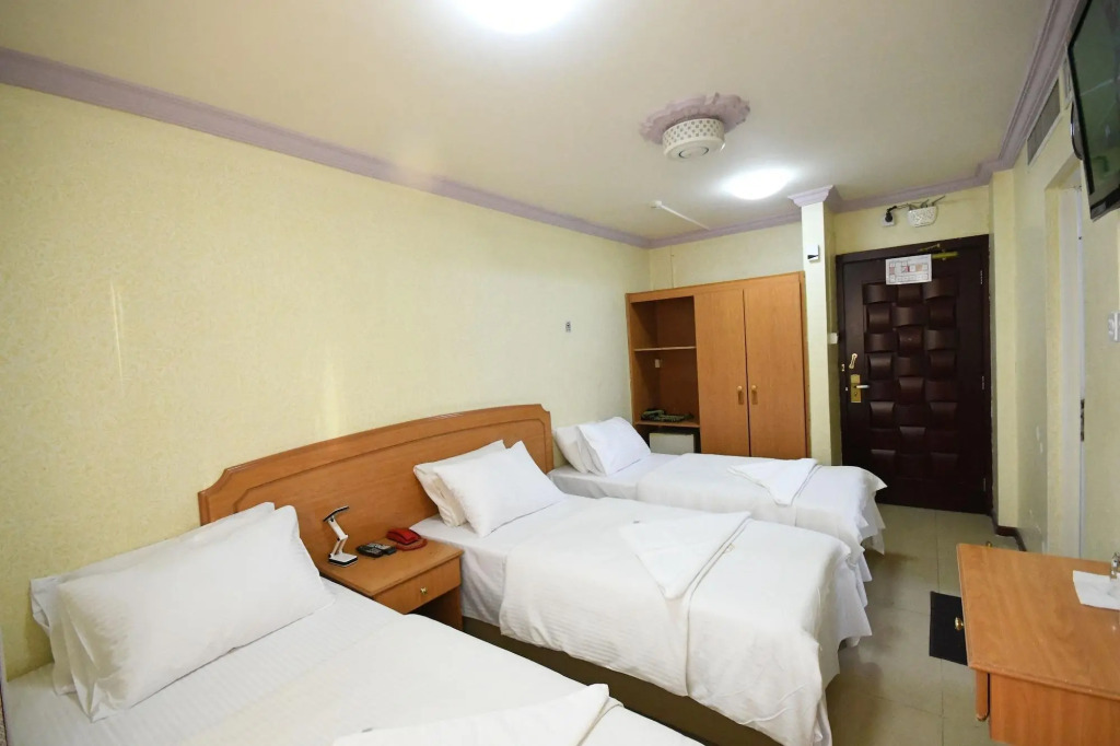 Maaeen Hotel