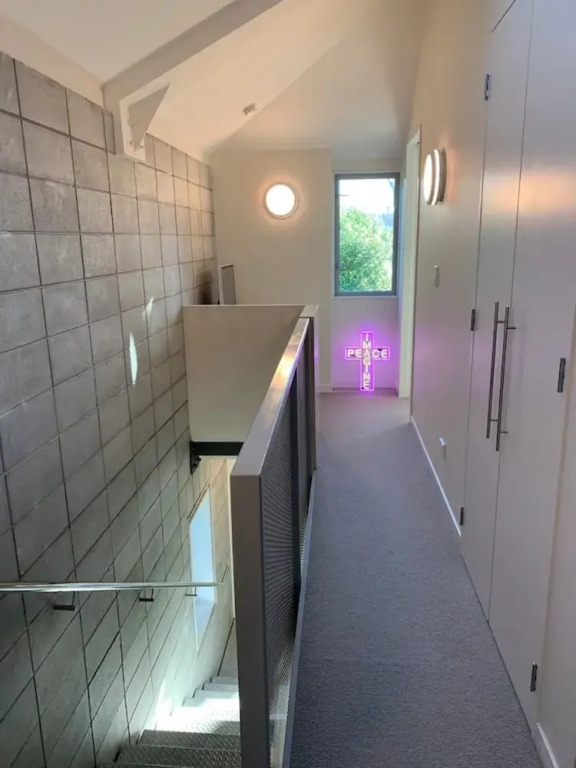 Modern 2 Bed Townhouse On CBD Fringe