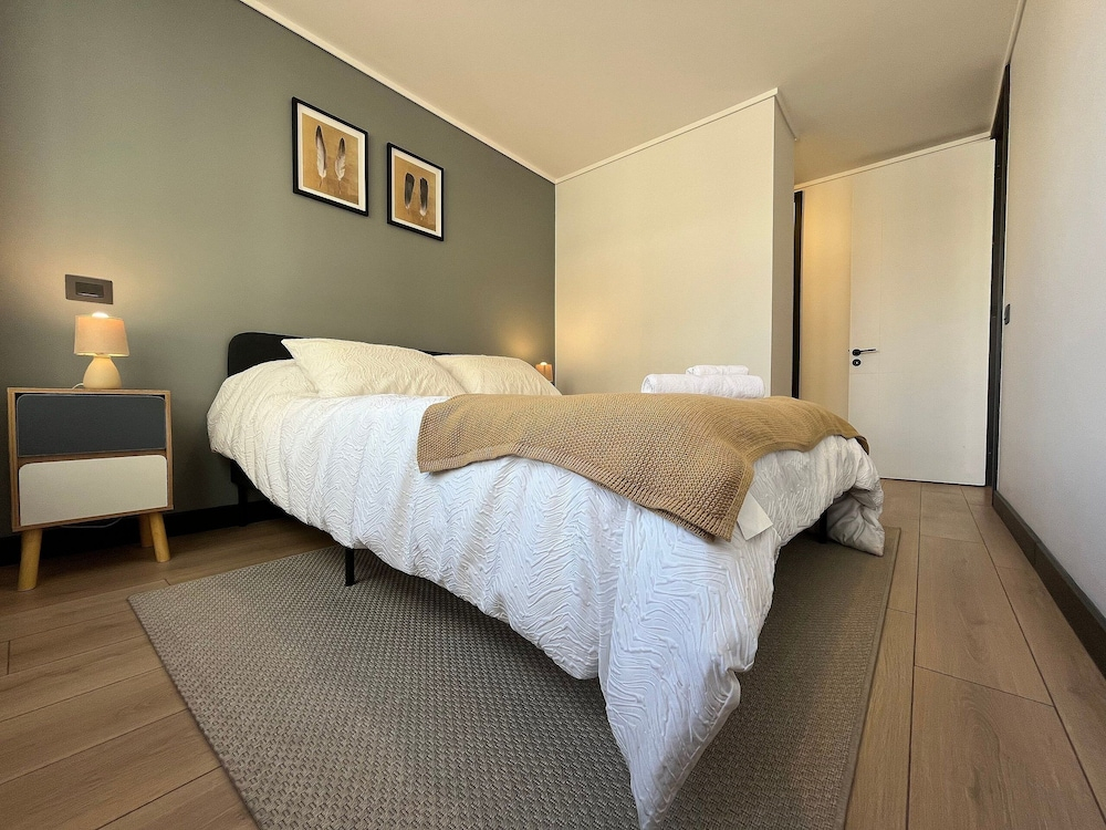 Oceana Suites San Eugenio