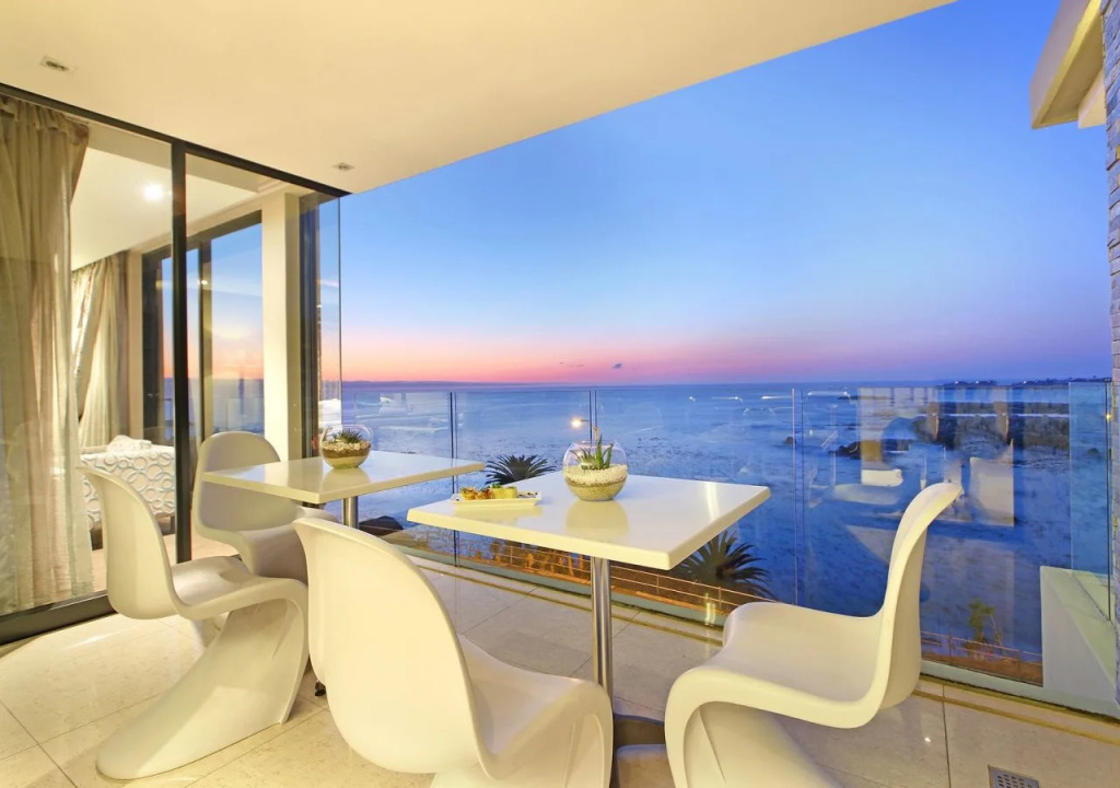 Azamara Luxury Villa - Camps Bay