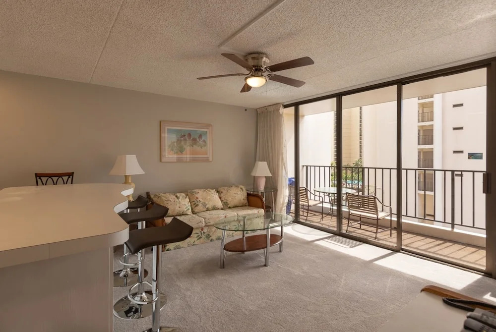Tower 2 Suite 802 - Qqp 1 Bedroom Condo