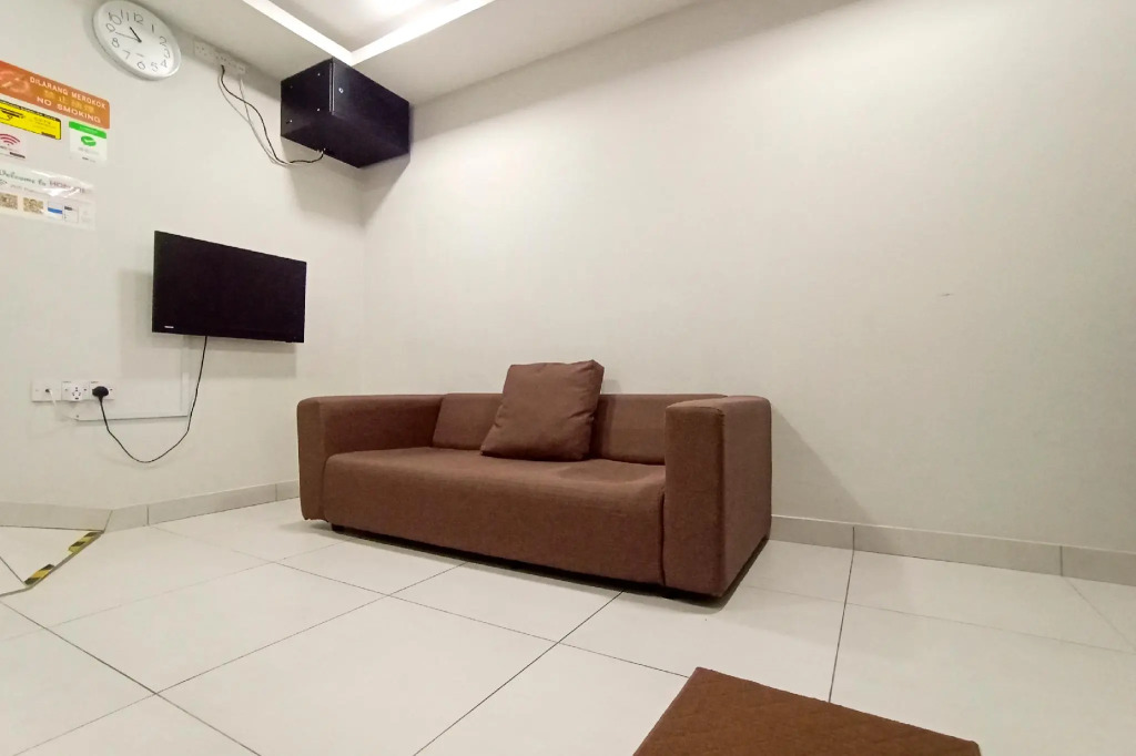 OYO HOME 90261 Hom2rex Kuching Homestay