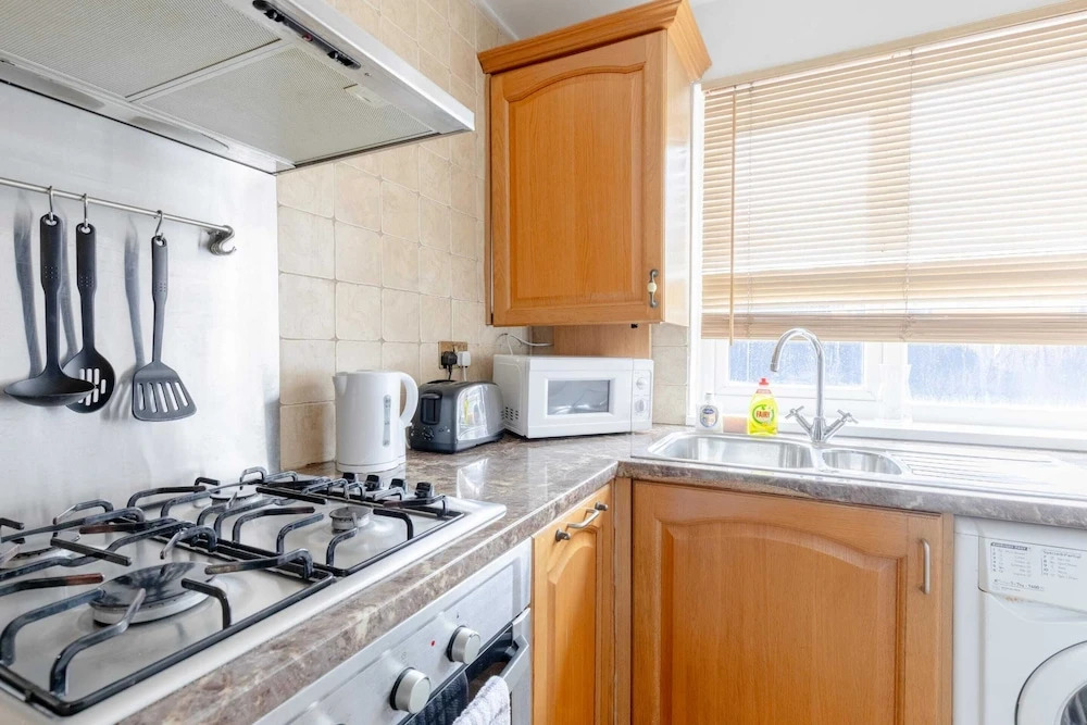 Well Located 2BD Flat 20 Mins to Tower Bridge!