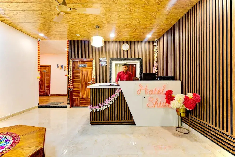 Hotel Shiva Lake - Near Mussoorie Lake