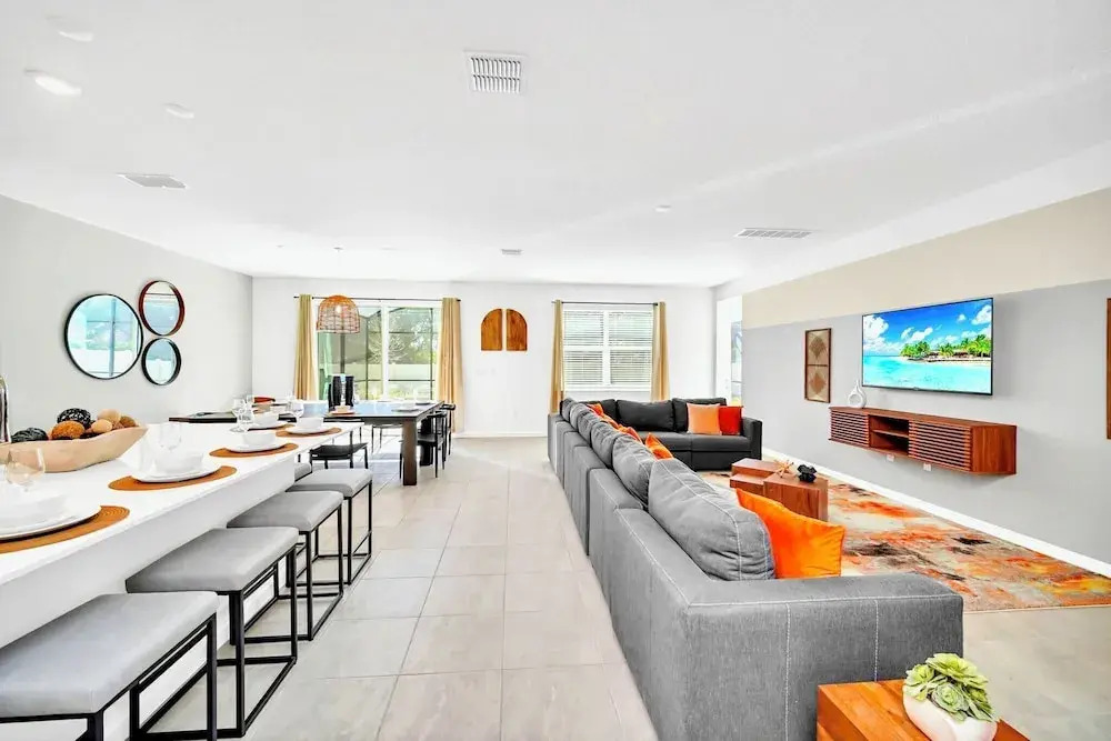 Upstay: Modern Home w Pool, Games & Bbqsleeps 18