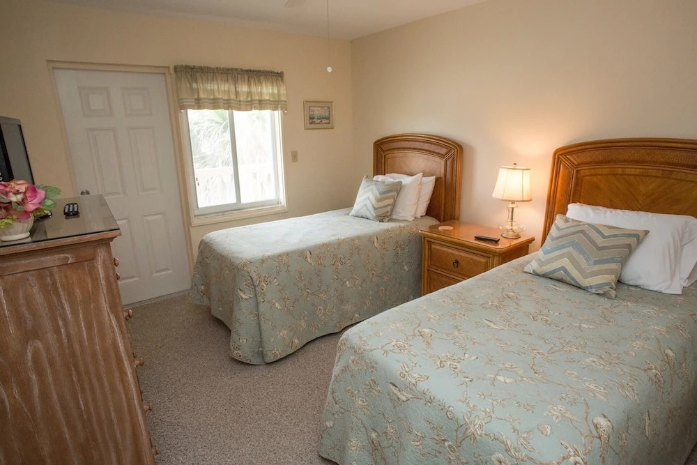 Win-San C-208 - 2 Br Condo