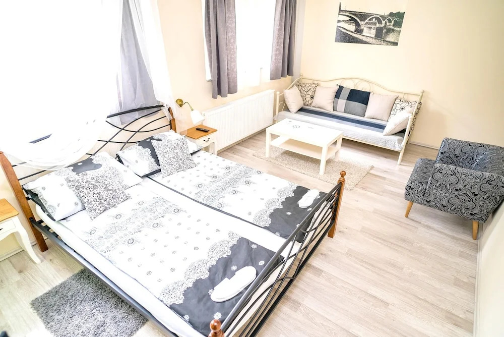 Studio in Zagreb, With Furnished Terrace and Wifi