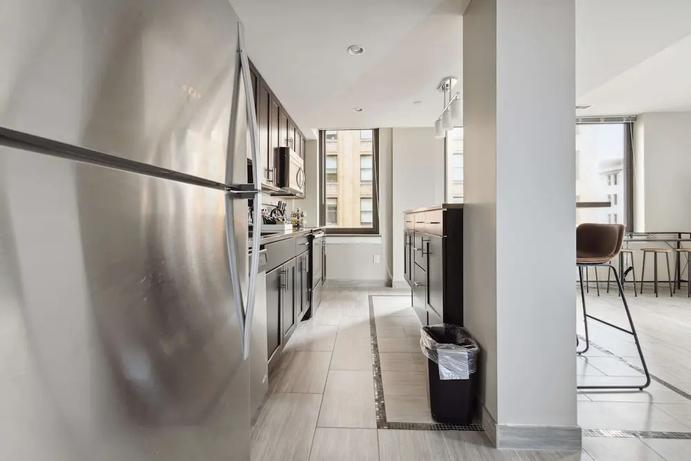 Modern Downtown Apartment