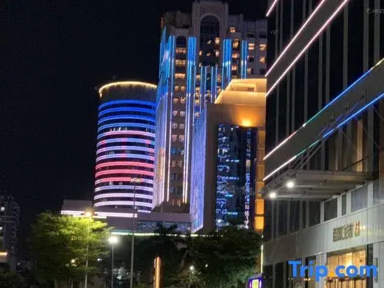 Sishi Apartment (Longyannan Road Food Street Branch Wanxiangcheng Shantou)