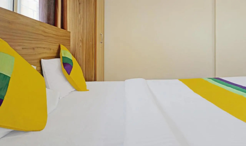 Itsy Hotels AY Plus Hotels