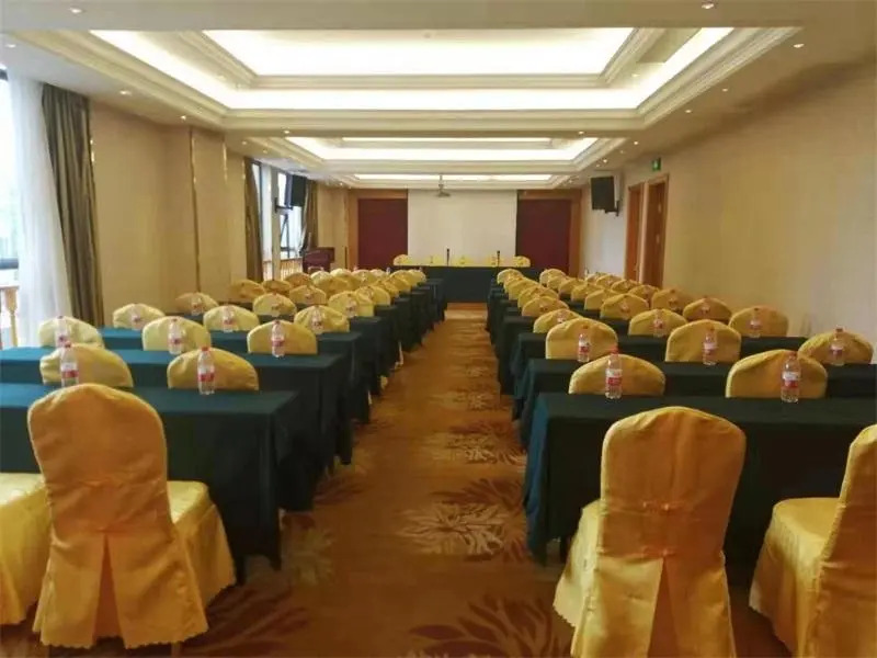 Vienna Hotel Guizhou Bijie Chuangmei Century City