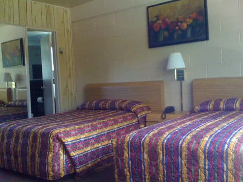Plantation Motel