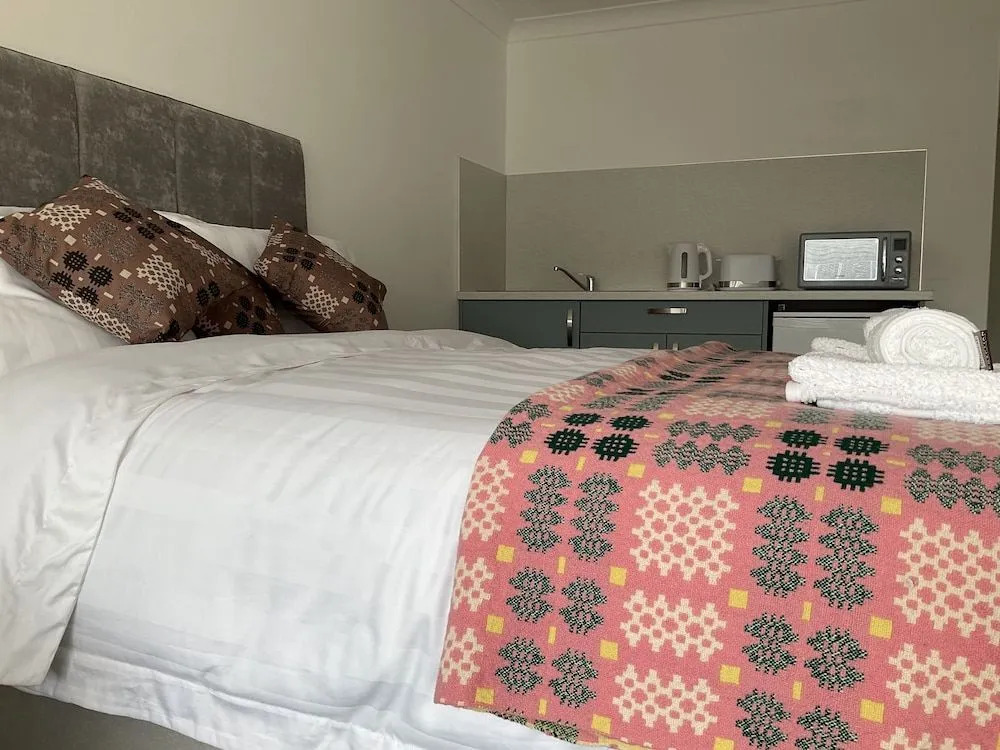 Traeth Rooms